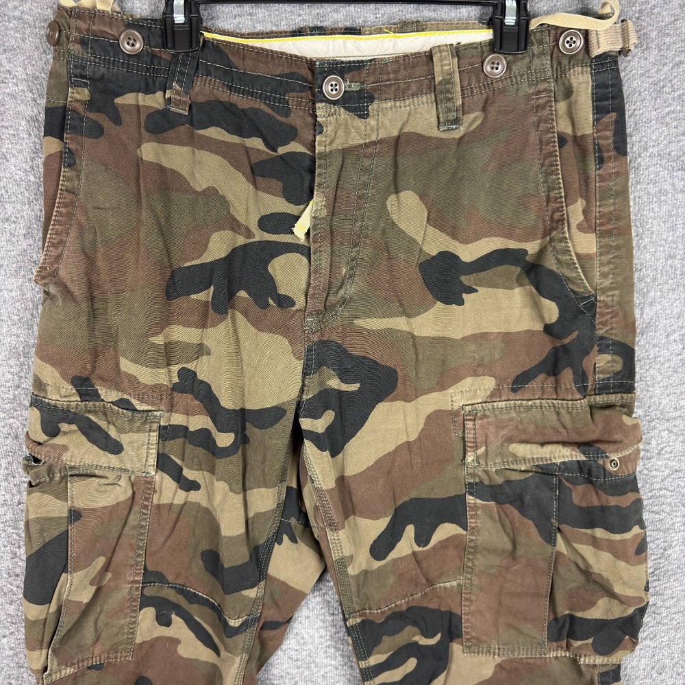 Vintage GAP Camo Cargo Pants Men 36x34 Paratrooper Baggy Military Y2K Adjustable